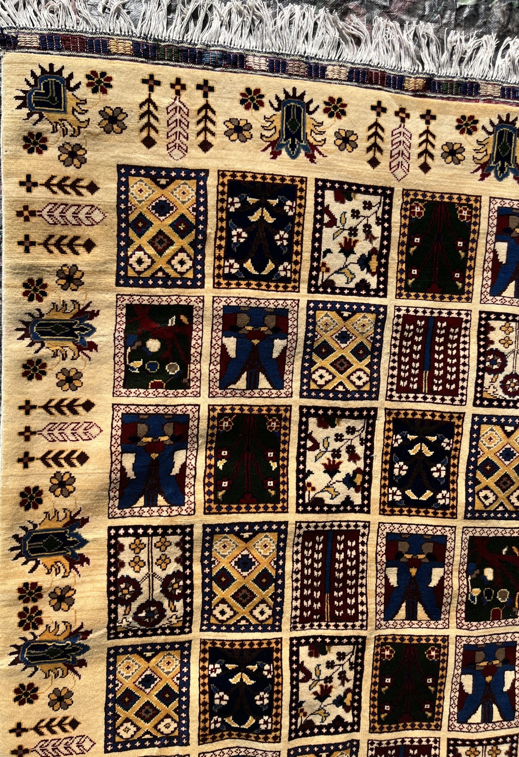 Afghan Gabbeh Pictorial Hand Knotted Masterpiece 5 x 7 ft