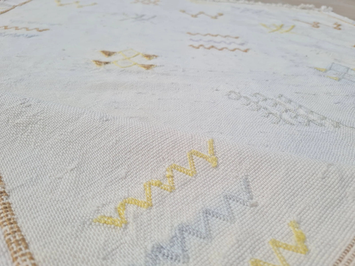 Hand Knotted Vintage Morocco Sumouk Kilim Kilm Silk Area Rug 4 x 3 Ft