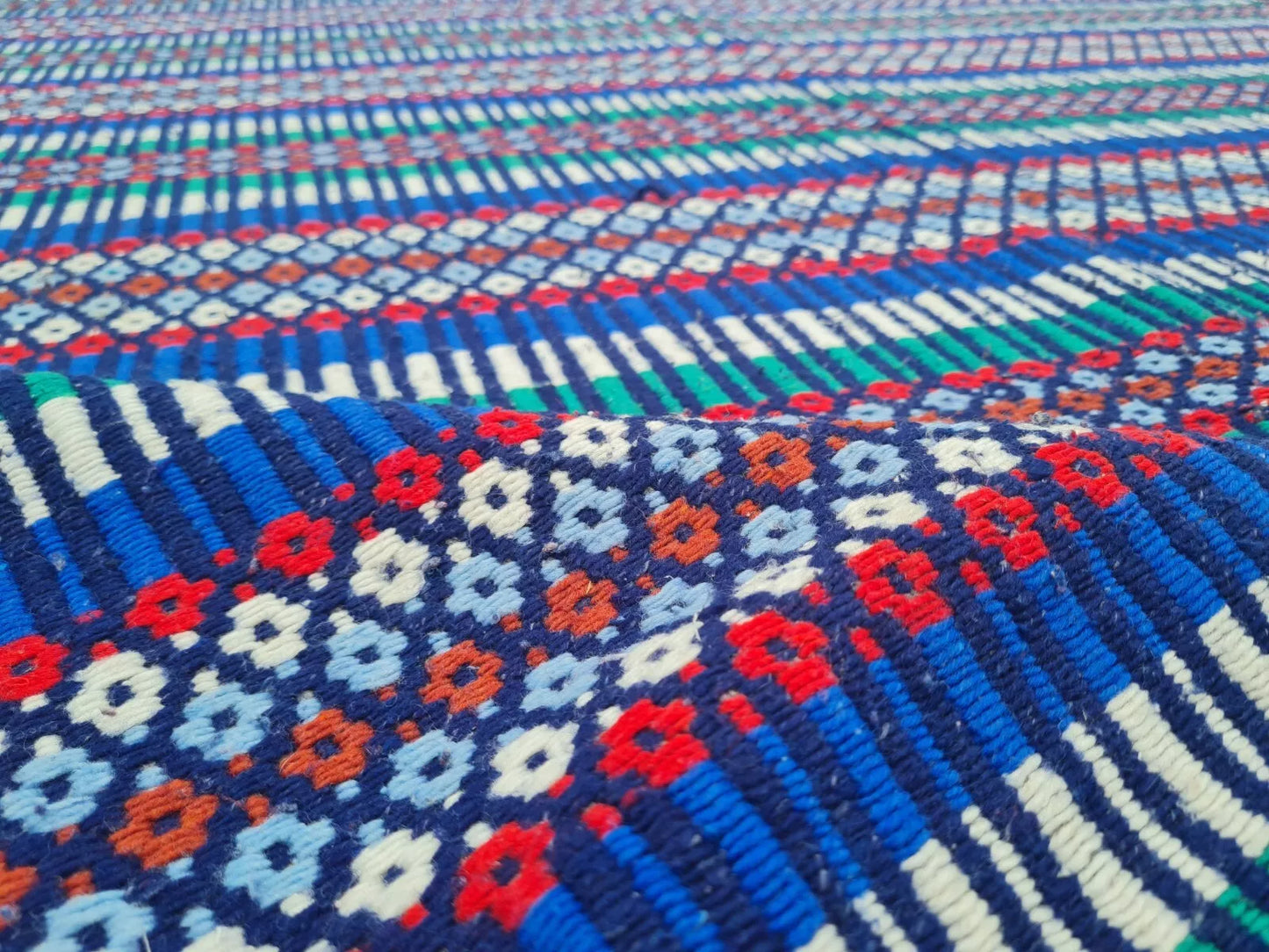Hand Knotted Vintage Flat Weave African Kilim Wool Area Rug 6.5 x 4.8 Ft
