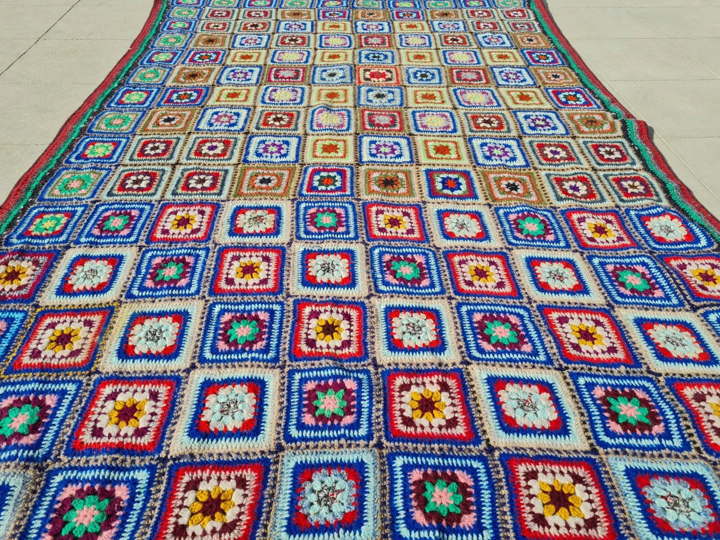 Roseann Couch Blanket Crocheted Colorful Core Boho 6 x 4 Ft